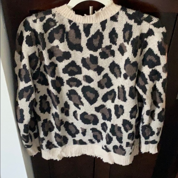 Aqua Cashmere Cheetah Sweater M NWOT - Picture 7 of 7